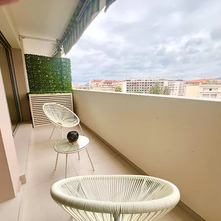 A034-magnifique 2 Au Centre